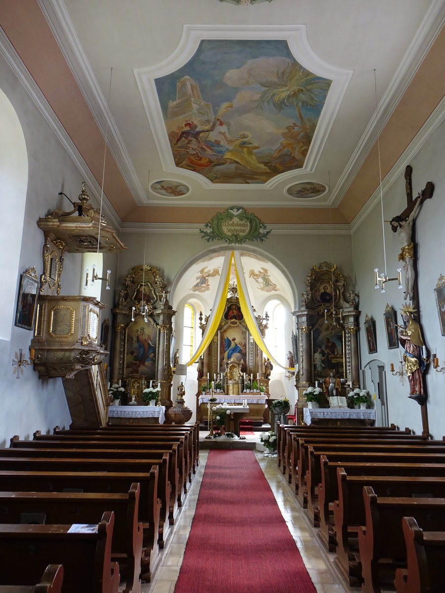 Neuenschwand, barocker Innenraum der kath. Pfarrkirche St. Bartholomus, erbaut im 18. Jahrhundert (03.06.2017)