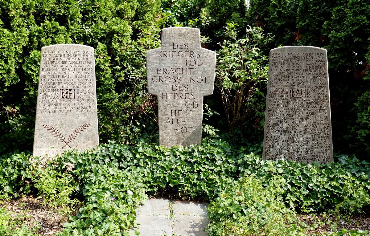 Neuershausen, Denkmal fr die Gefallenen der beiden Weltkriege, Juli 2018