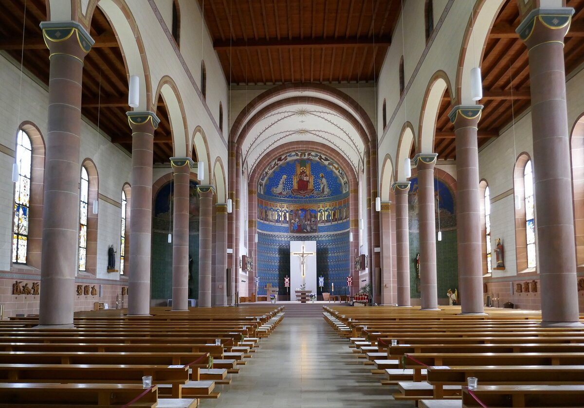 Oberharmersbach, Blick zum Altar in der Kirche St.Gallus, Juli 2021