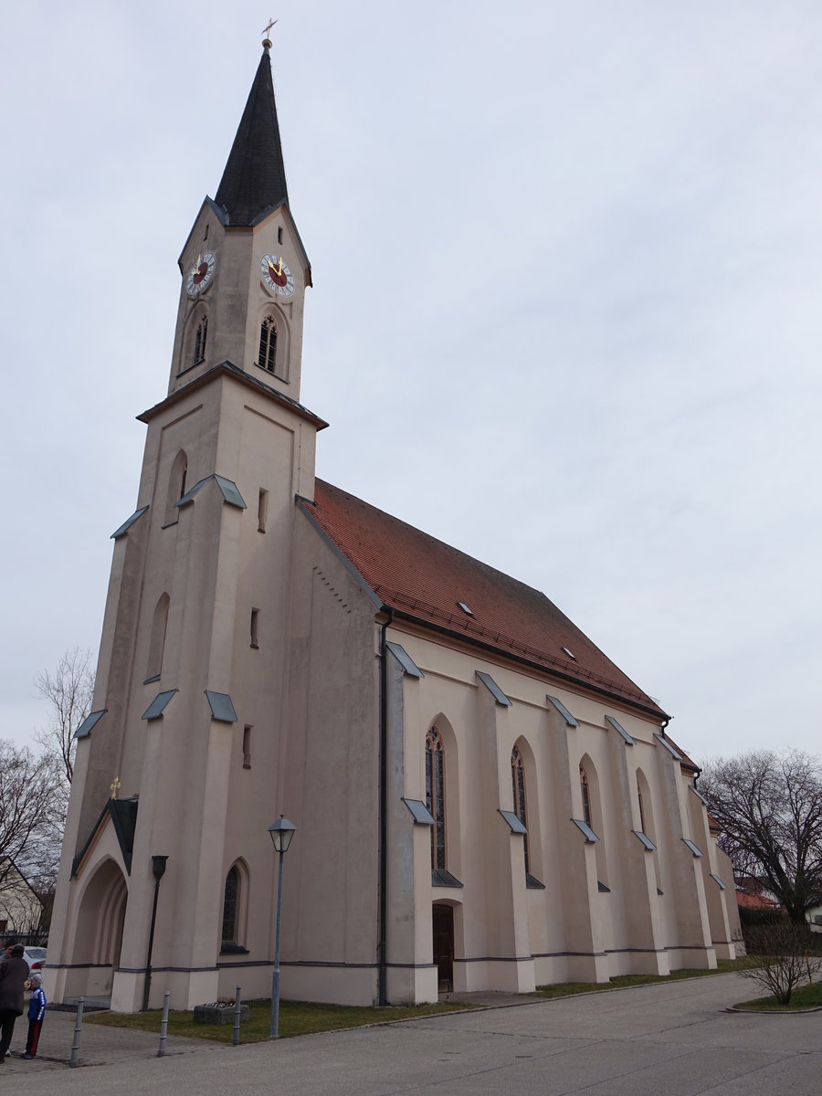 Oberndorf bei Haag, Pfarrkirche St. Katharina, neugotischer kreuzrippengewlbter Saalbau mit eingezogenem Chor und Westturm, erbaut 1867 (28.02.2016)