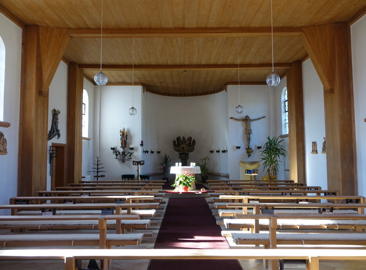 Oberpolling, Innenraum der St. Hartmann Kirche, gestaltet von Innenarchitekt Franz Hafner und dessen Bruder Bildhauer Leopold Hafner (22.10.2018)