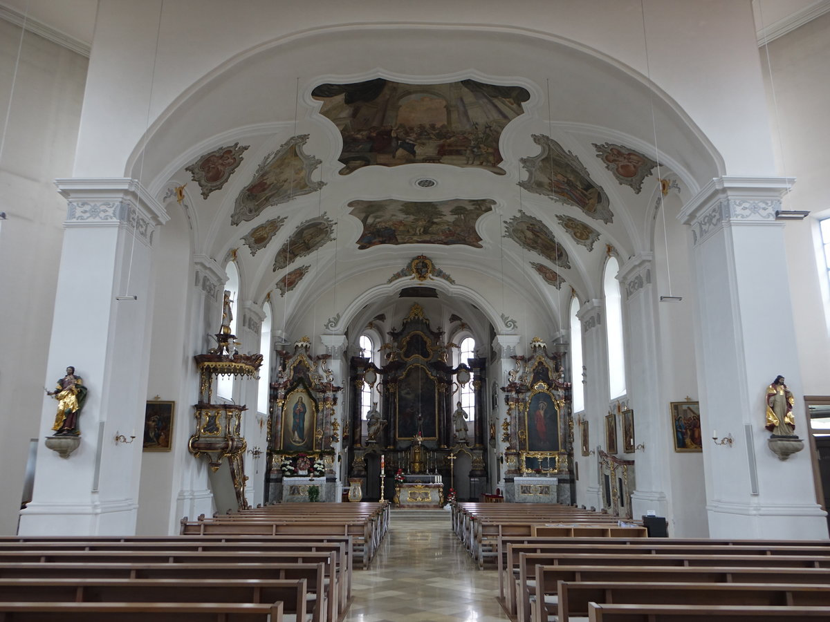 Oberviechtach, Innenraum der Stadtpfarrkirche St. Johannes (04.06.2017)