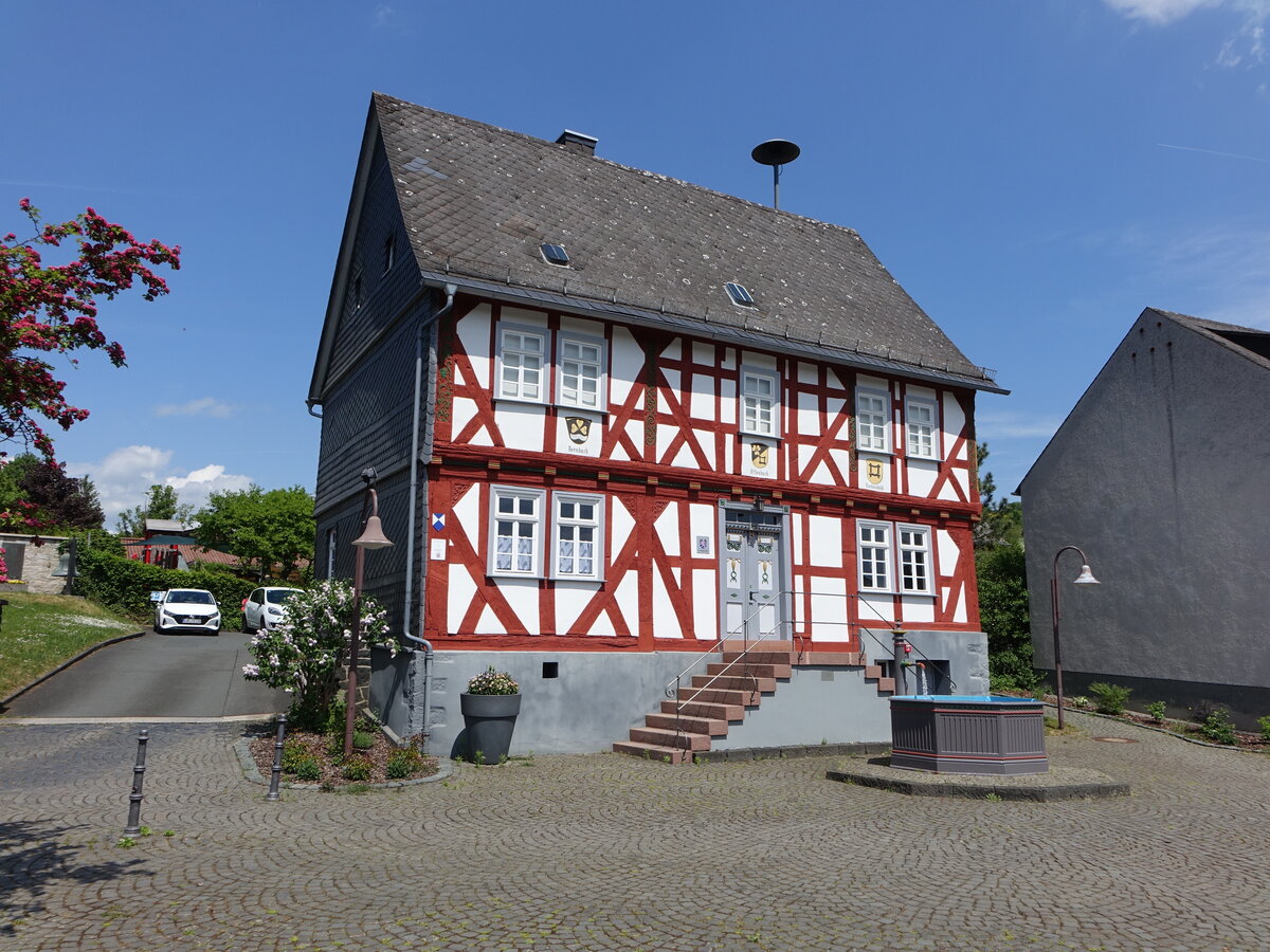 Offenbach, Fachwerkrathaus am Kirchberg, erbaut im 18. Jahrhundert (16.05.2022)