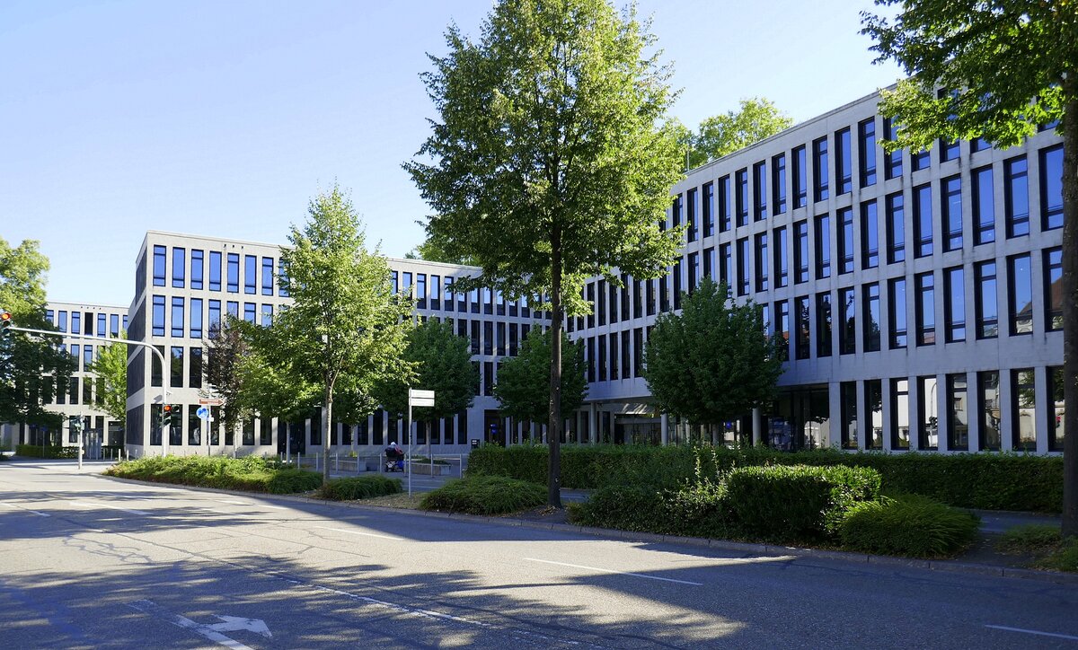 Offenburg, die Gewerbliche Technische Schule, grte Schule dieser Art in Sdbaden, Aug.2022