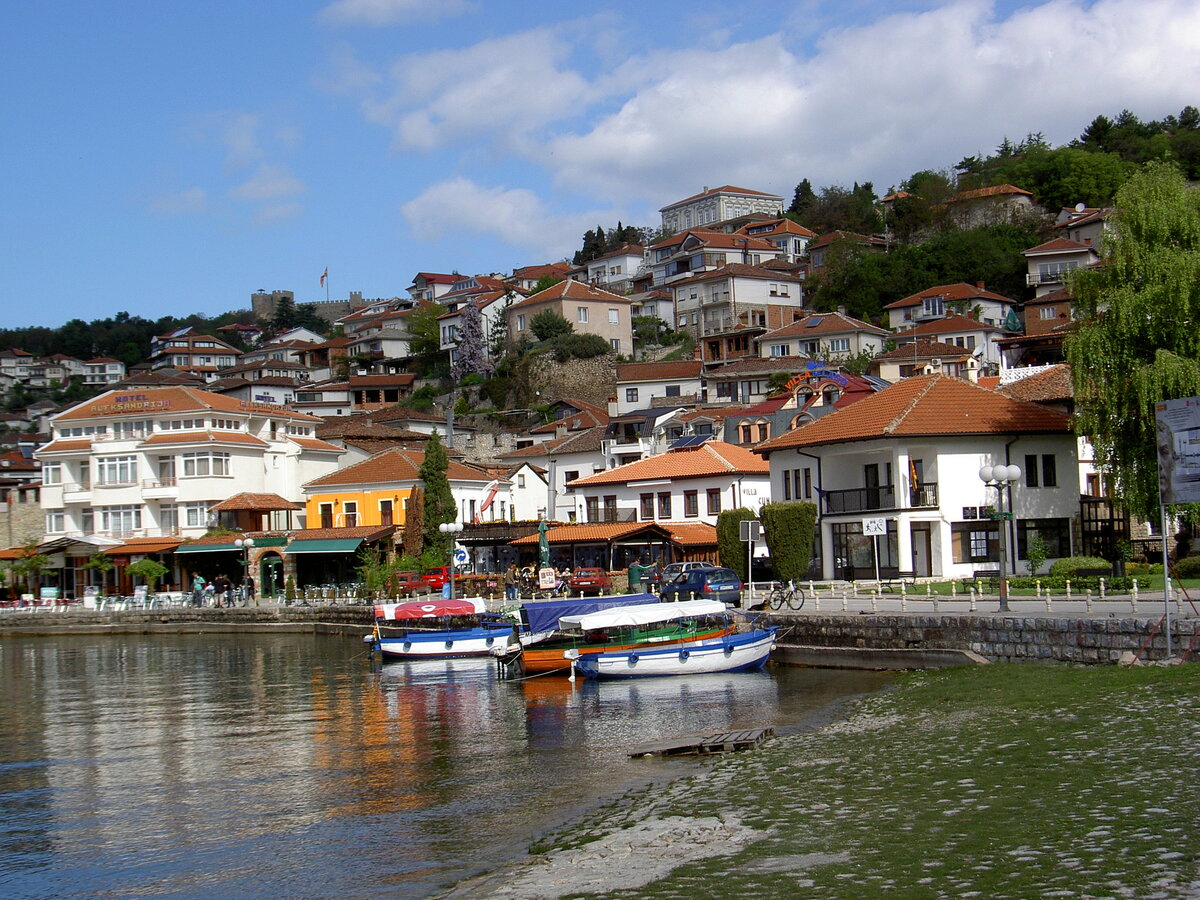 Ohrid, Ausblick von der Strandpromenade auf die Altstadt (06.05.2014)