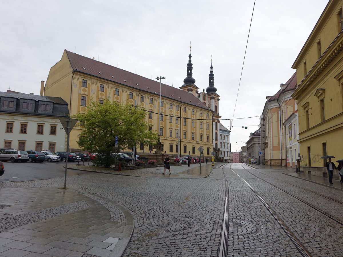 Olomouc / lmtz, Jesuitenkolleg am Platz der Republik (03.08.2020)