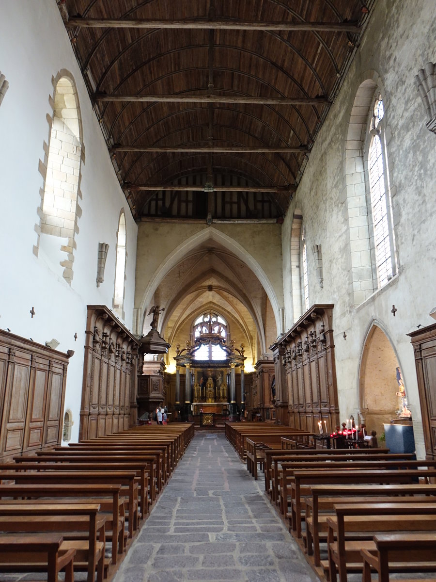 Paimpont, Innenraum der Klosterkirche Notre-Dame (10.07.2017)