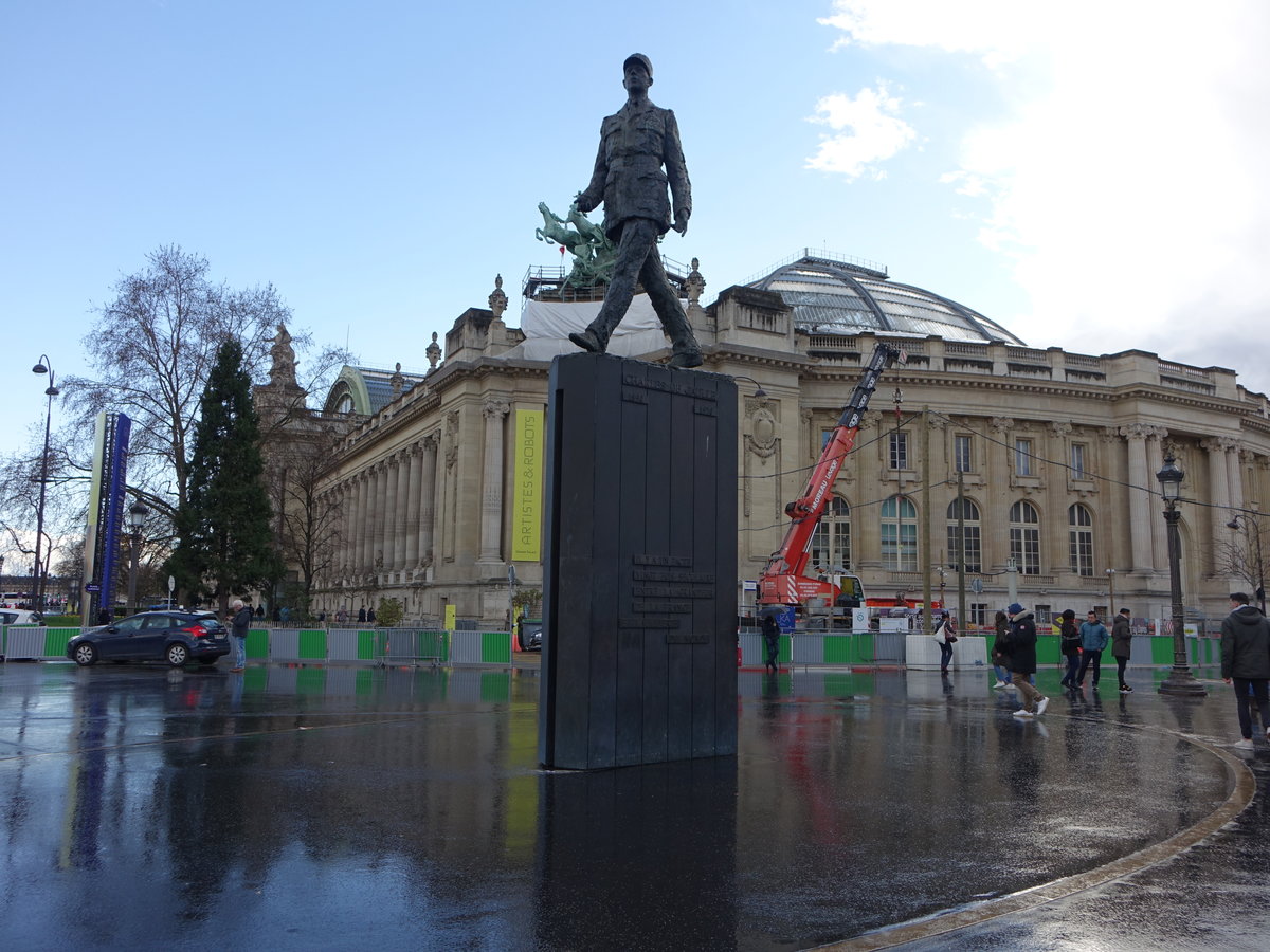 Paris, Charles de Gaulle Denkmal vor dem Grande Palais (30.03.2018)