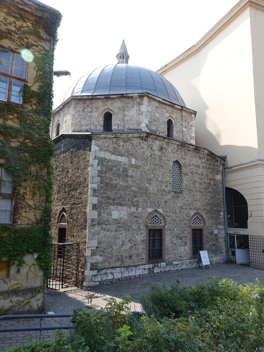 Pecs, Hassan Jakovali Moschee in der Rakoczi Utca, erbaut im 16. Jahrhundert (31.08.2018)