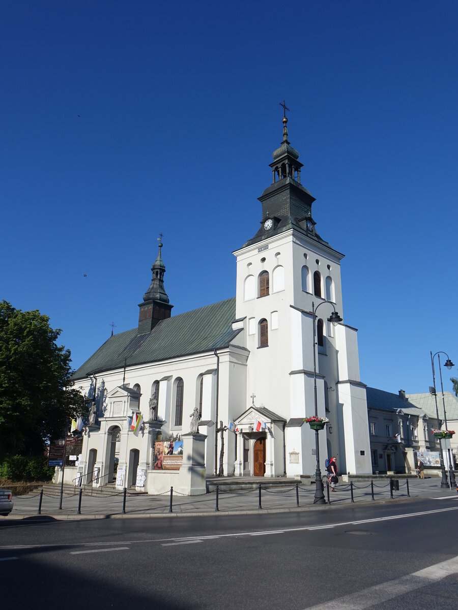 Piotrkow Trybunalski / Petrikau, Jesuitenkirche zum Heiligen Franciscus Xaver, erbaut 1695 (14.06.2021)
