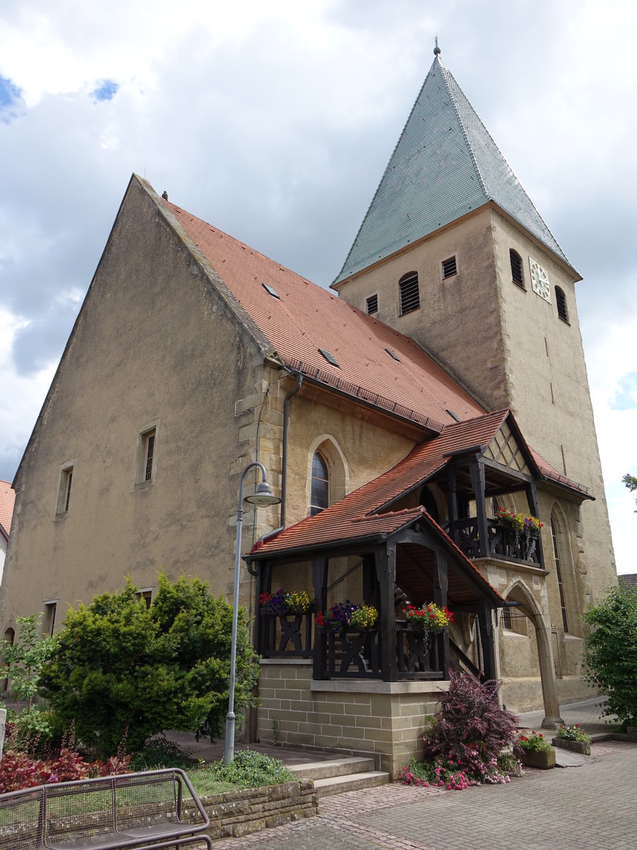 Pleidelsheim, Ev. St. Mauritius Kirche, erbaut im 13. Jahrhundert, Westturm 14. Jahrhundert, Langschiff erbaut 1586 durch Georg Beer (26.06.2016)