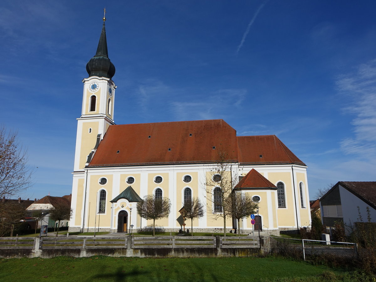 Pleinting, neubarocke St. Stephanus Kirche, erbaut von 1897 bis 1903 durch Johann Baptist Schott (20.11.2016)