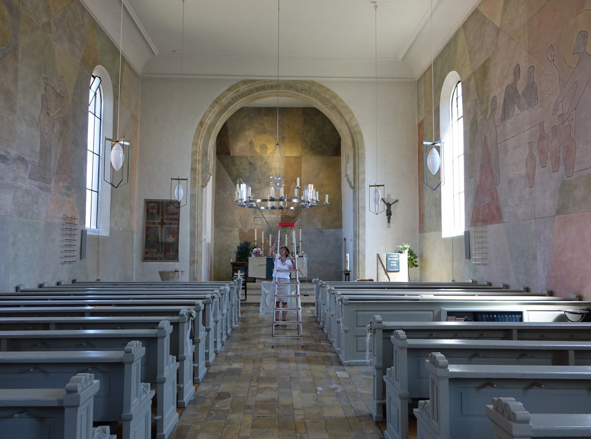 Poppenlauer, Innenraum der Ev. Auferstehungskirche, gestaltet 1961 durch Olaf Gulbransson (07.07.2018)