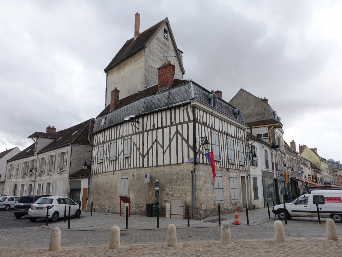 Provins, Court des Benedictins und Place Ayoul (19.07.2015)