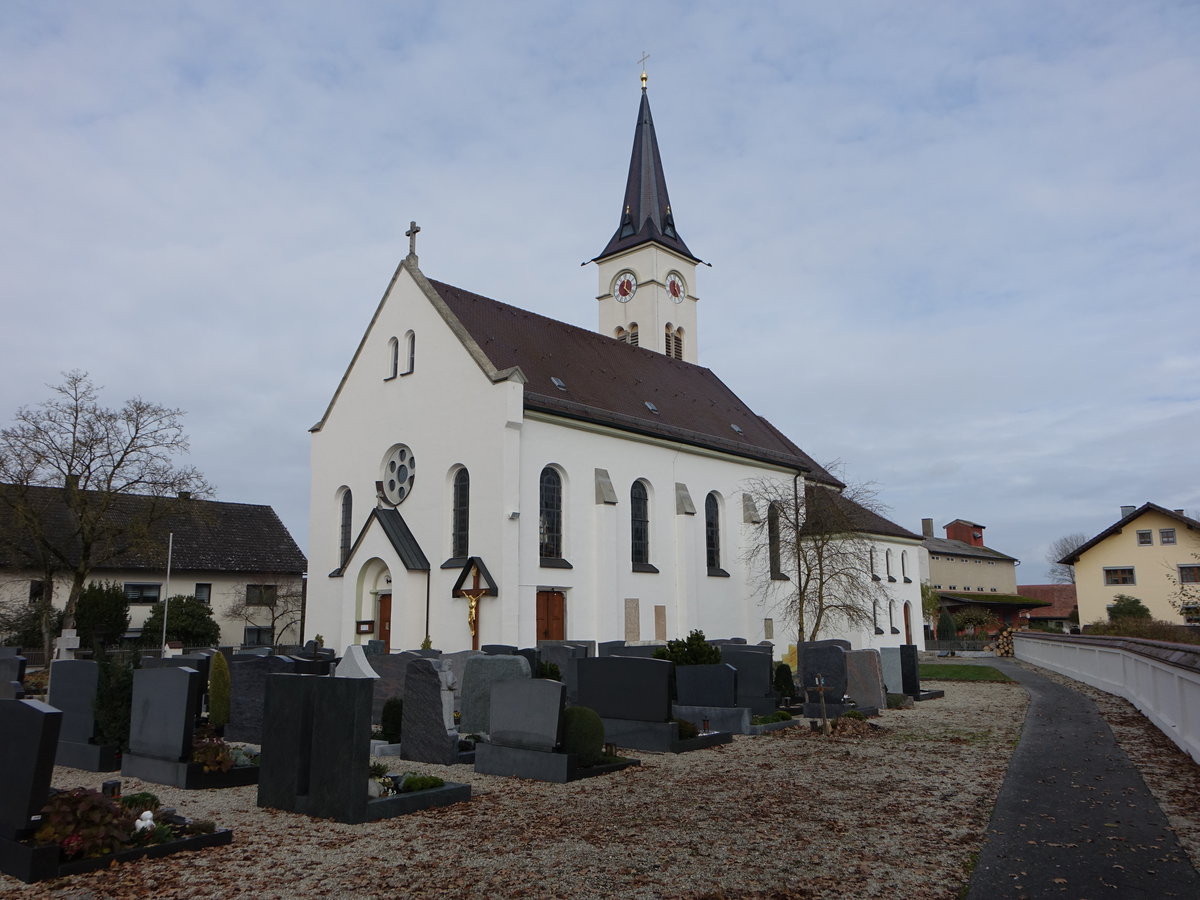 Puchhausen, kath. St. Petrus Kirche, neuromanischer Saalbau mit Nordturm, erbaut 1900 (13.11.2016)