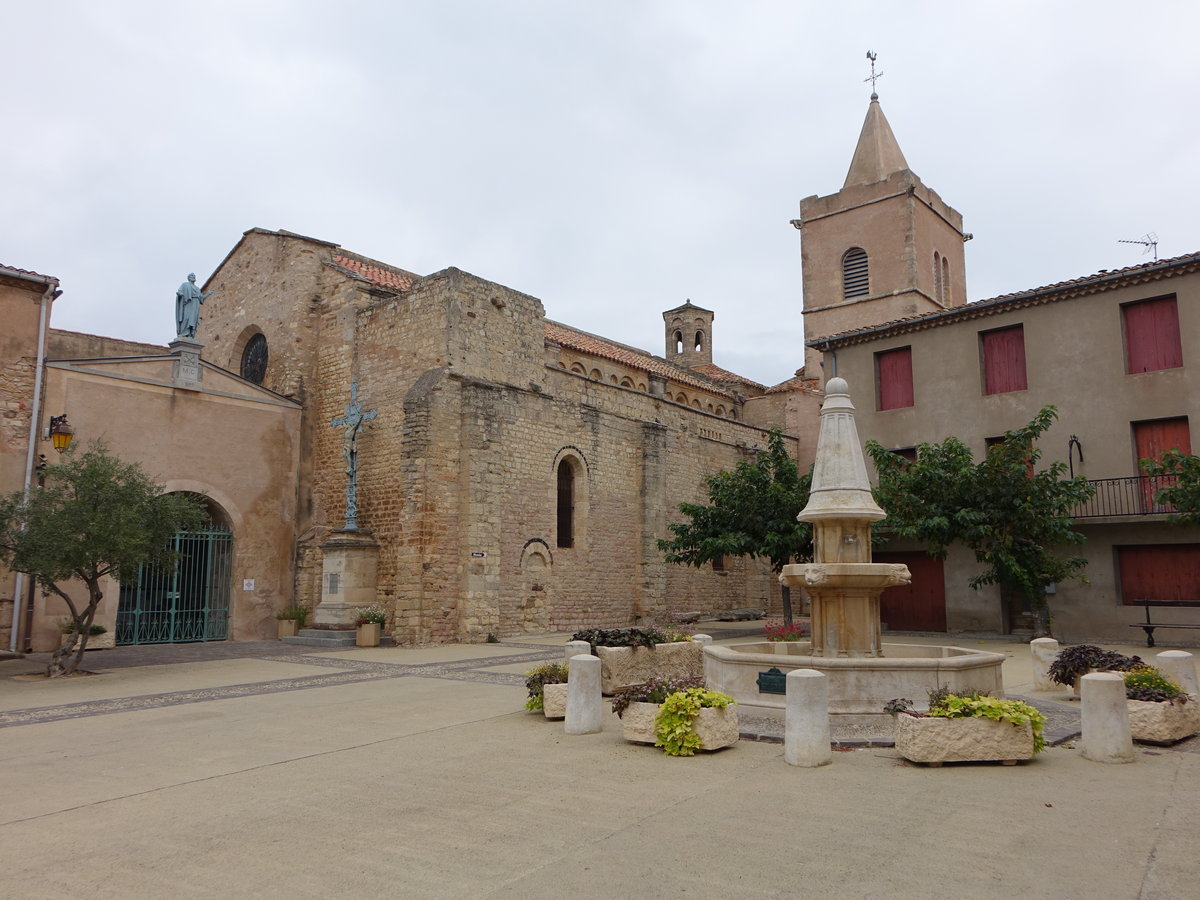 Quarante, Kirche Sainte-Marie aus dem 11. Jahrhundert, ursprnglich eine Klosterkirche (29.09.2017)