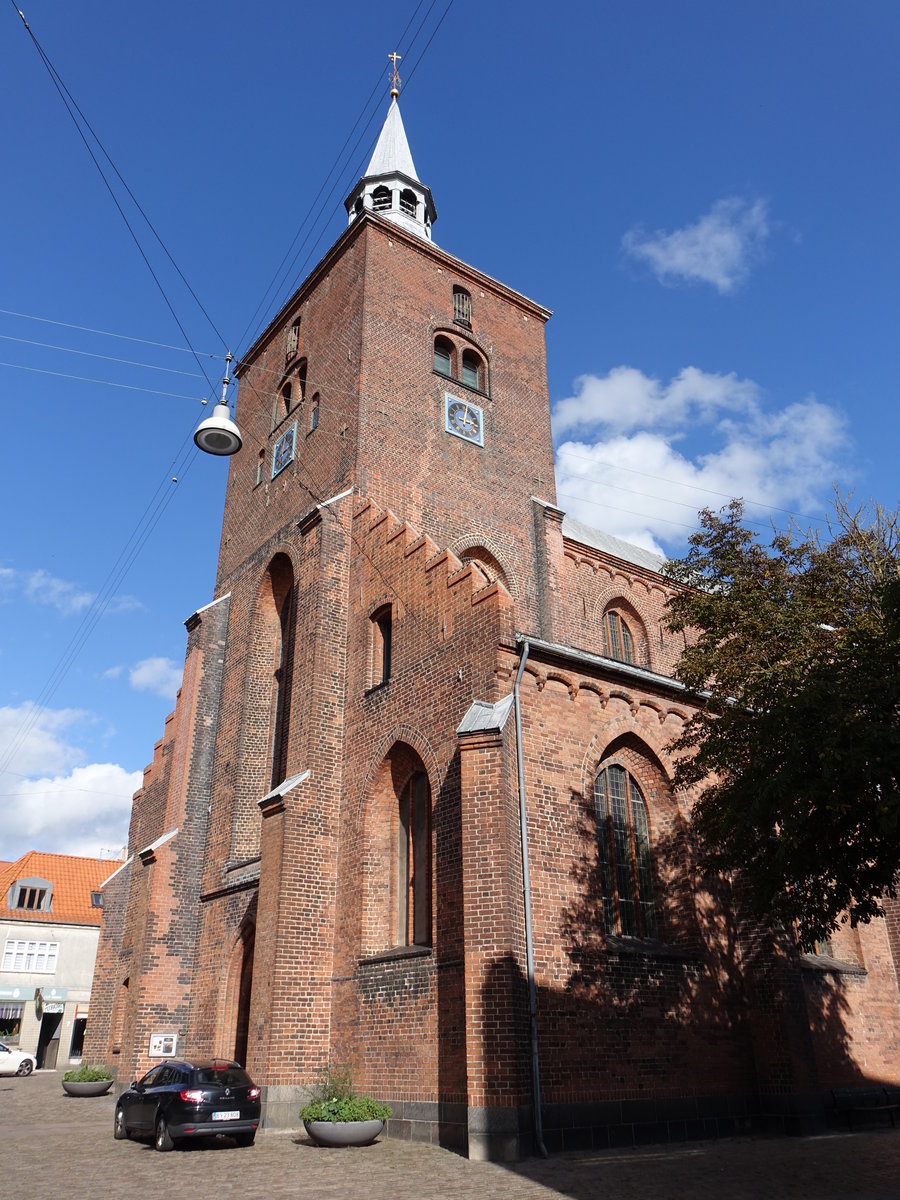 Randers, evangelische St. Mortens Kirche in der Kirkegade, erbaut ab 1494 durch Jens Matthisen, Chor um 1500 (24.09.2020)