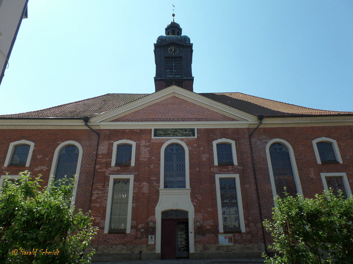 Ratzeburg am 31.5.20108: St. Petri Kirche, querschiffig angelegte Saalkirche, erbaut von 1897 bis 1791, Turm von 1911 /