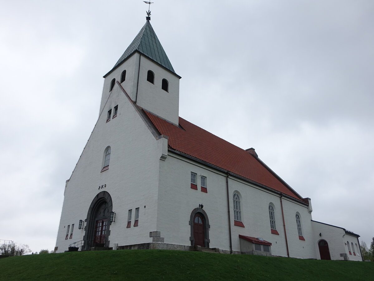 Raufoss, evangelische Kirche, erbaut 1939 durch Henry Bucher (23.05.2023)