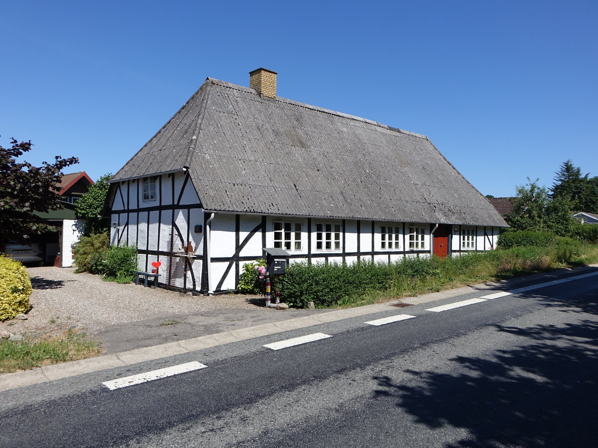 Reetgedecktes Fachwerkhaus in Hillerslev, Insel Fnen (06.06.2018)