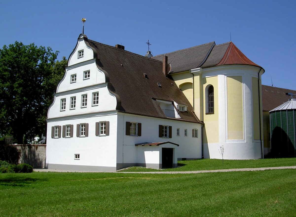 Rehling, Schloss Scherneck mit Schlokirche St. Georg, erbaut um 1700 (19.07.2014)
