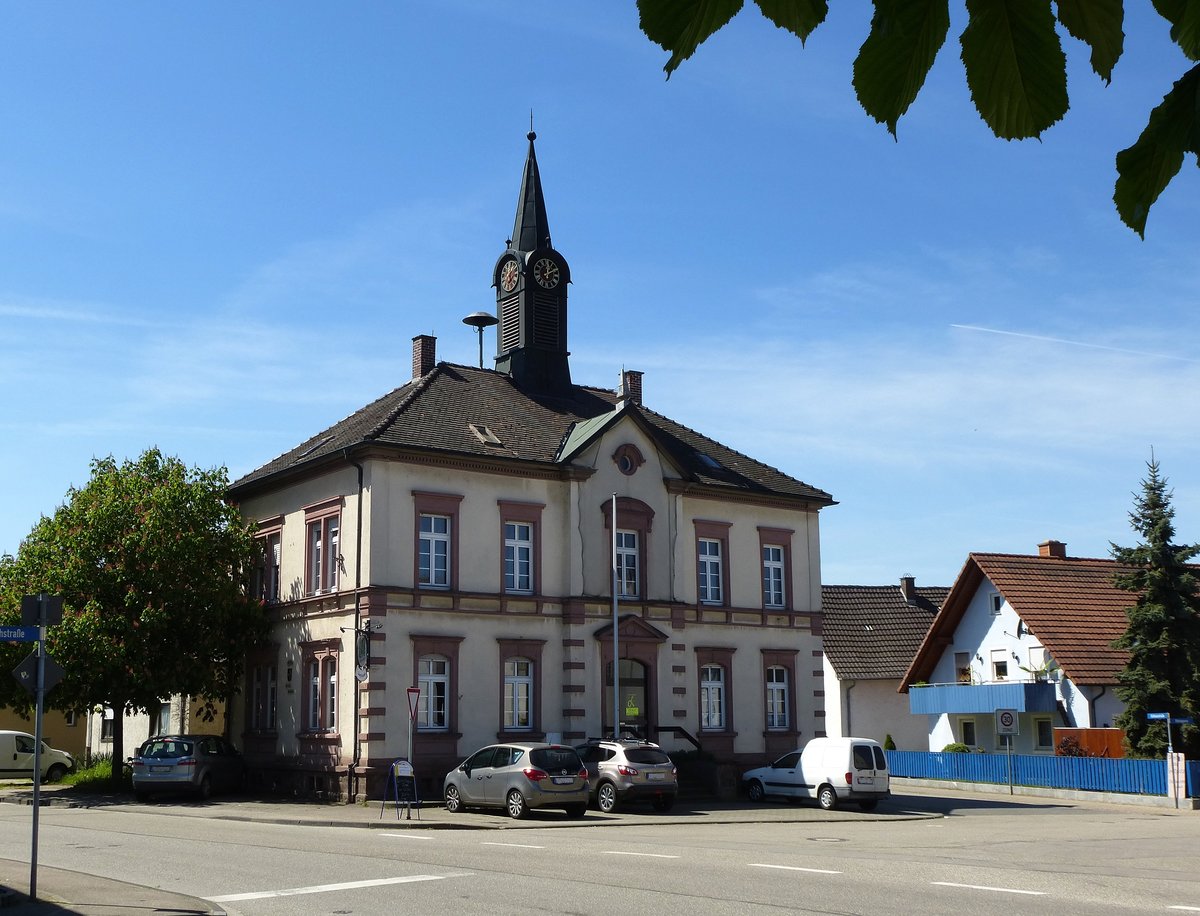 Rheinhausen, das alte Rathaus im Ortsteil Oberhausen, Mai 2016