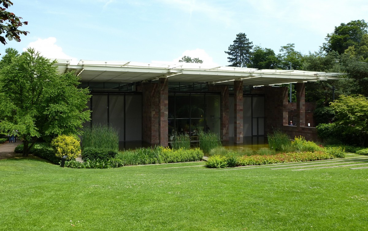 Riehen, Kunstmuseum Fondation Beyerle, 1997 erffnet, der Bau stammt vom Stararchitekt Renzo Piano, Juni 2015