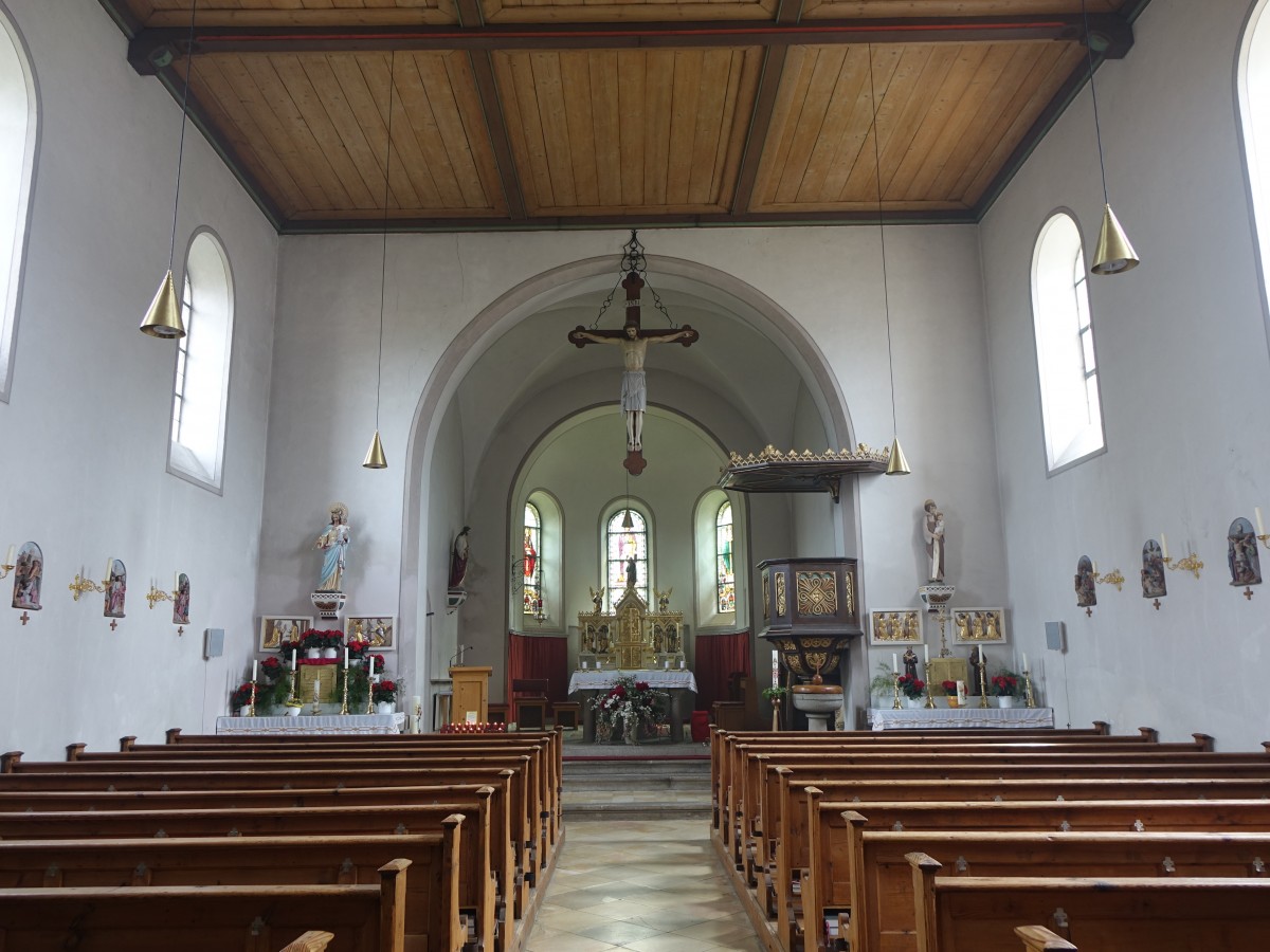 Riggerding, Innenraum der St. Josef Kirche (25.05.2015)
