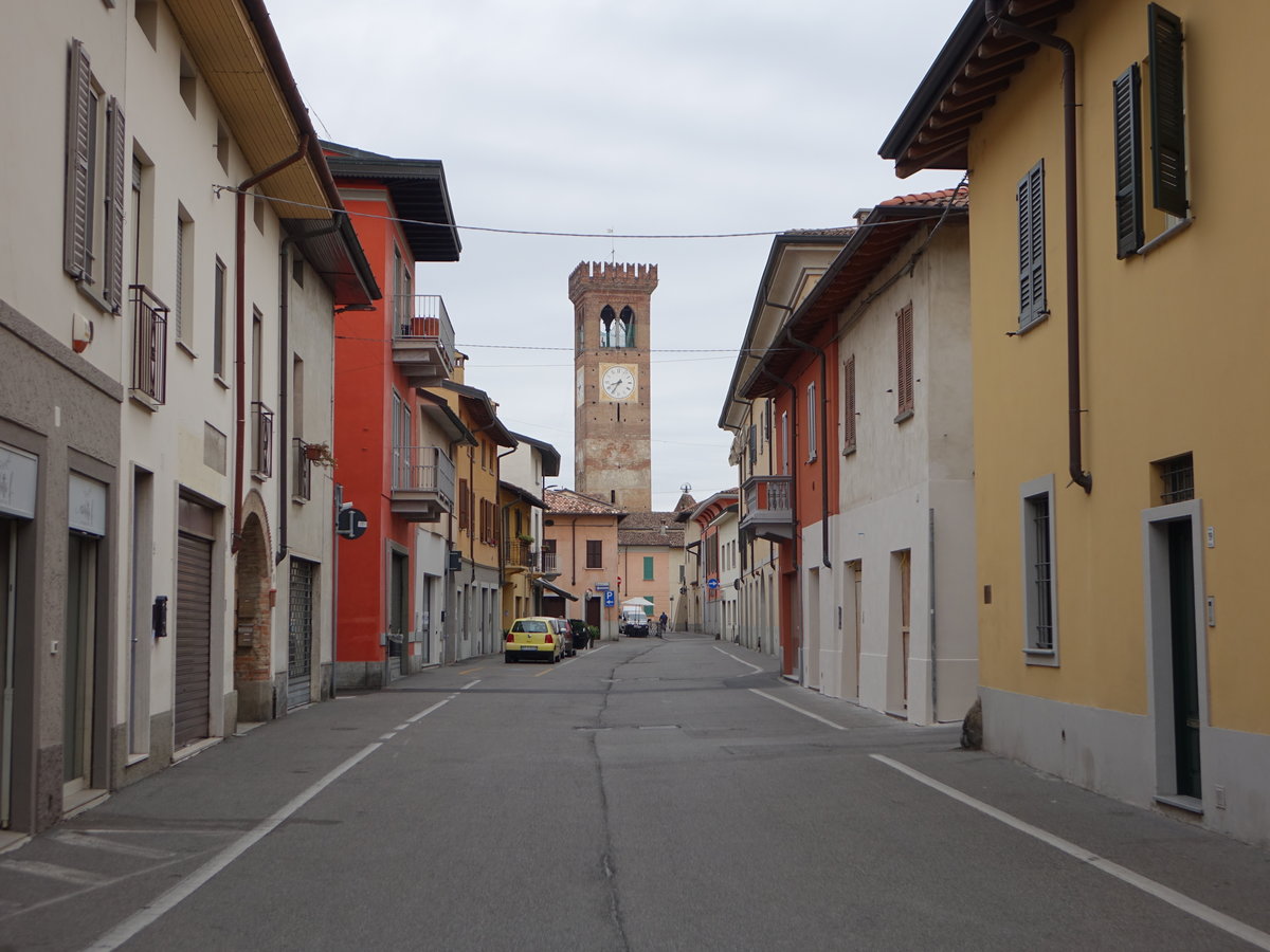 Rivolta, Gebude und Kirche St. Maria e Sigismondo in der Via Carlo Bertolazzi (30.09.2018)