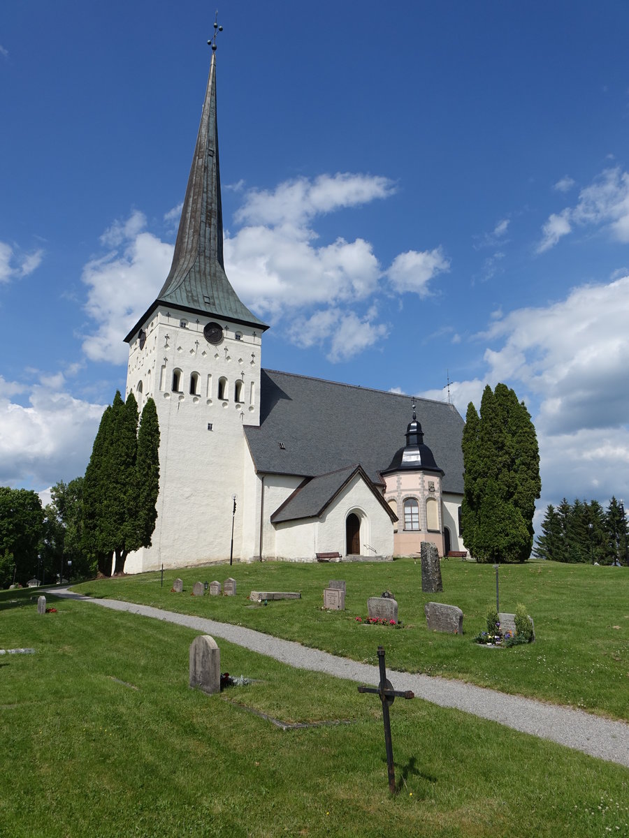 Romfartuna, Ev. Kirche, erbaut ab 1300 (15.06.2016)