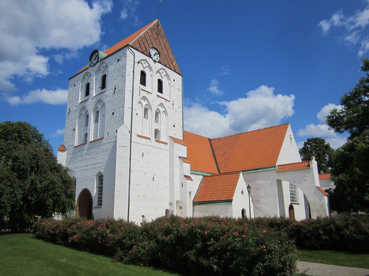 Ronneby, Heliga Kors Kyrka, Hl. Kreuz Kirche, erbaut im 12. Jahrhundert (12.07.2013)
