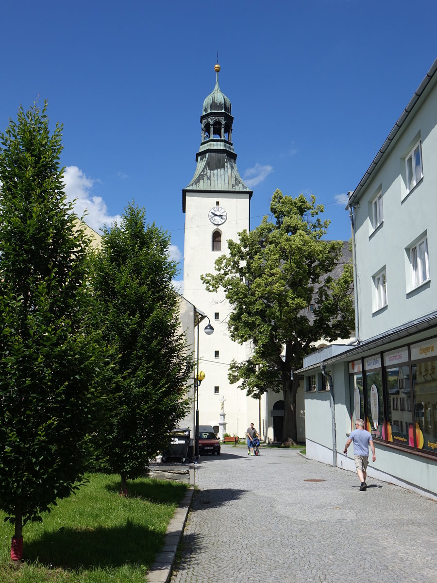 Rymarov / Rmerstadt, Pfarrkirche St. Michael, erbaut im 18. Jahrhundert (01.07.2020)