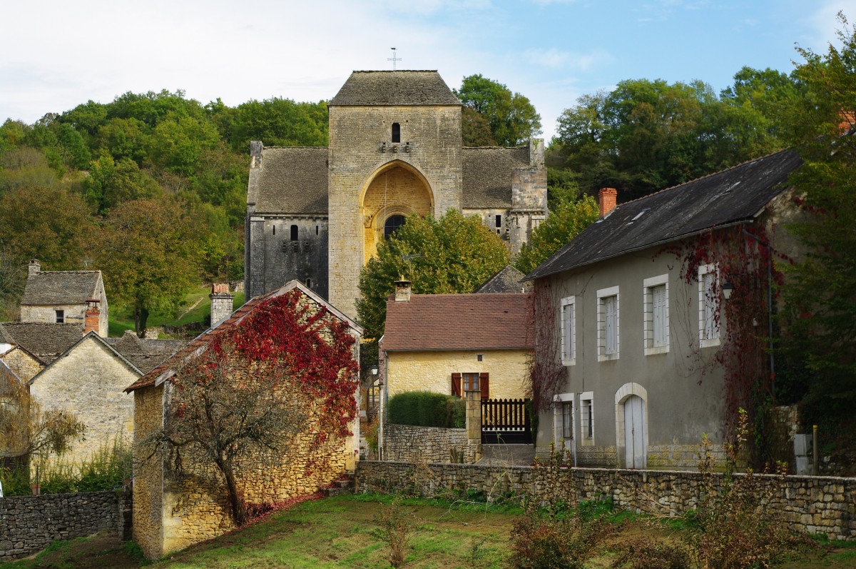 Saint Amand de Coly, Abteikirche, Romanische Kirche aus dem 12. Jahrhundert (20.10.2009)