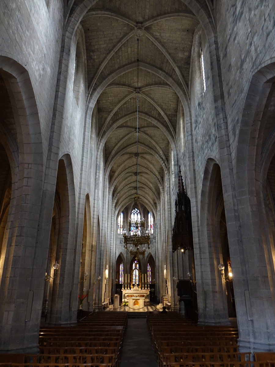 Saint-Flour, fnfschiffiger Innenraum der Kathedrale St. Pierre (21.07.2018)
