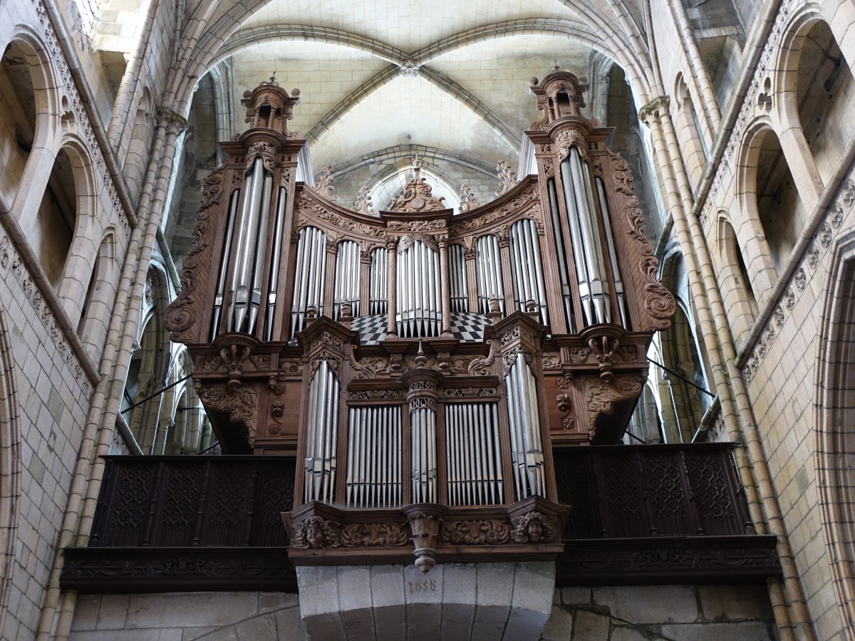 Saint-Pol-de-Leon, Orgel aus dem 17. Jahrhundert in der Kathedrale St. Paul (14.07.2015)