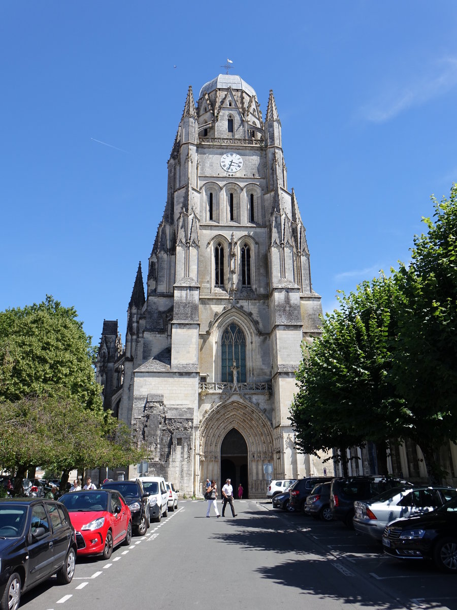 Saintes, Kathedrale Saint-Pierre, Grundmauern romanisch aus dem Jahr 1137, gotisch neu erbaut im 15. Jahrhundert (15.07.2017)