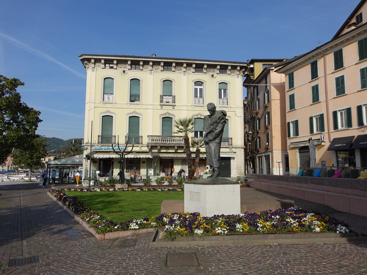 Salo, Denkmal Giuseppe Zarnadelli in der Via San Carlo (13.04.2024)