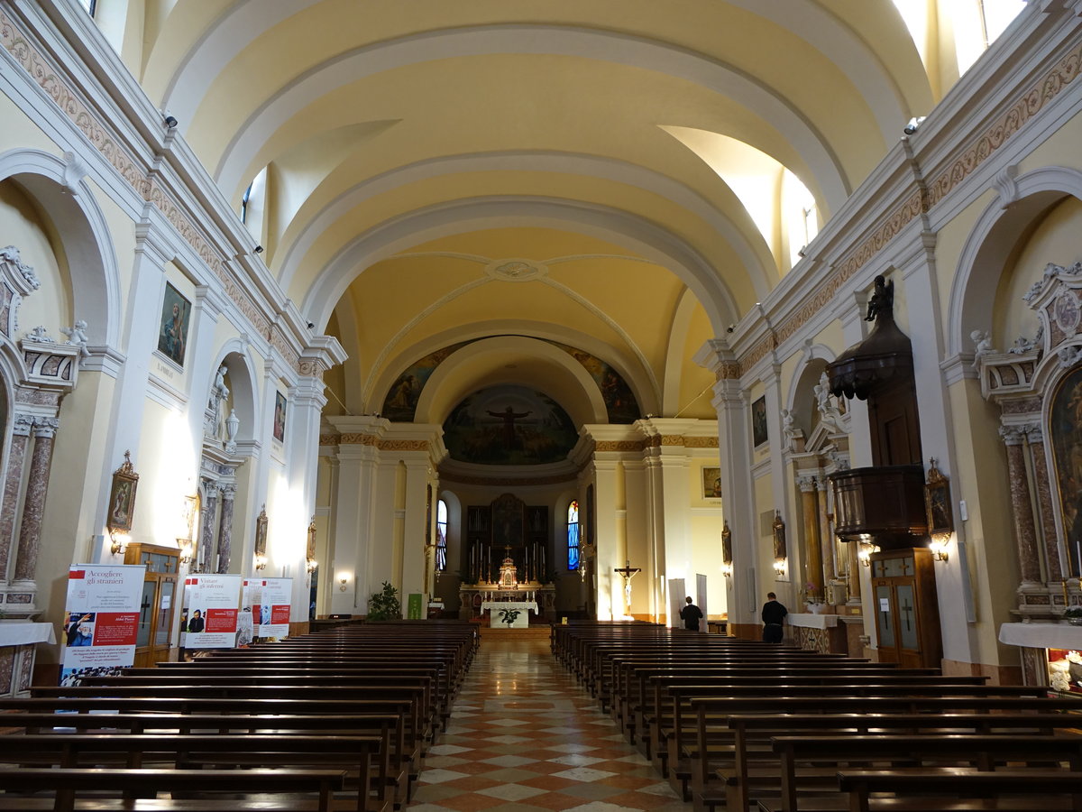 San Martino Buon Albergo, Innenraum der St. Martino Kirche (07.10.2016)