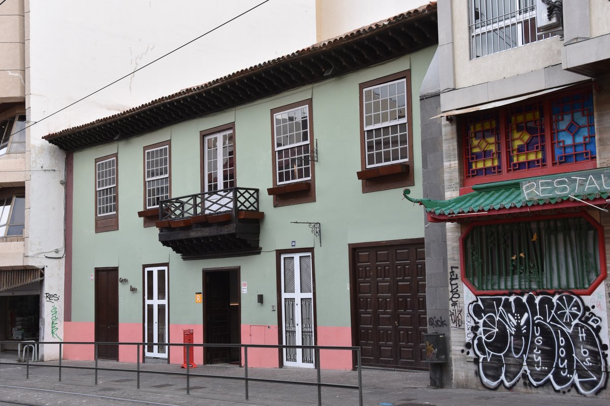 SANTA CRUZ DE TENERIFE (Provincia de Santa Cruz de Tenerife), 29.03.2016, in der Calle Imeldo Seris
