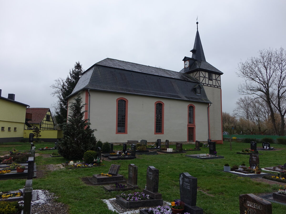 Scherndorf, evangelische St. Salvator Kirche, erbaut im 18. Jahrhundert (08.04.2023)