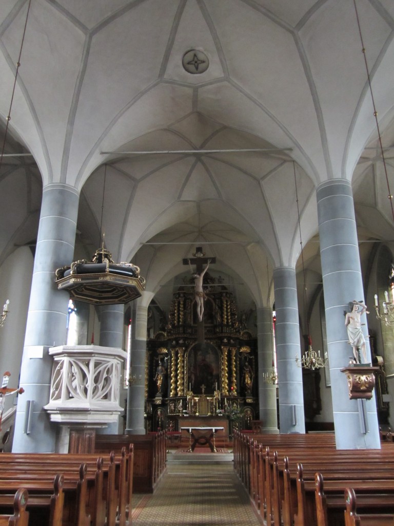 Schladming, Pfarrkirche St. Achatius, erbaut von 1522 bis 1532, sptgotisch, Hochaltar 1702 von Peter Hafner (31.07.2014)