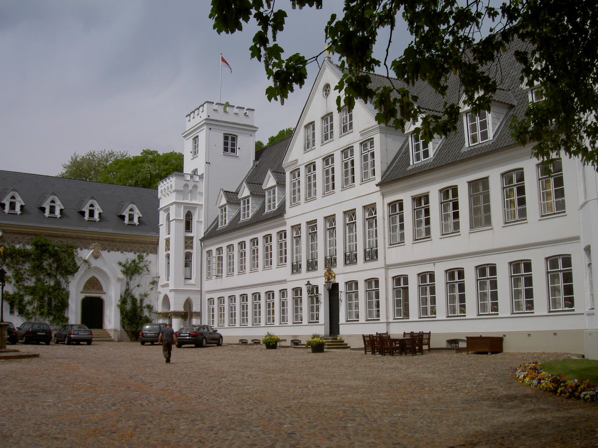 Schloss Breitenburg, Hof mit Nordflgel, erbaut 1673, Kreis Steinburg (10.05.2011)