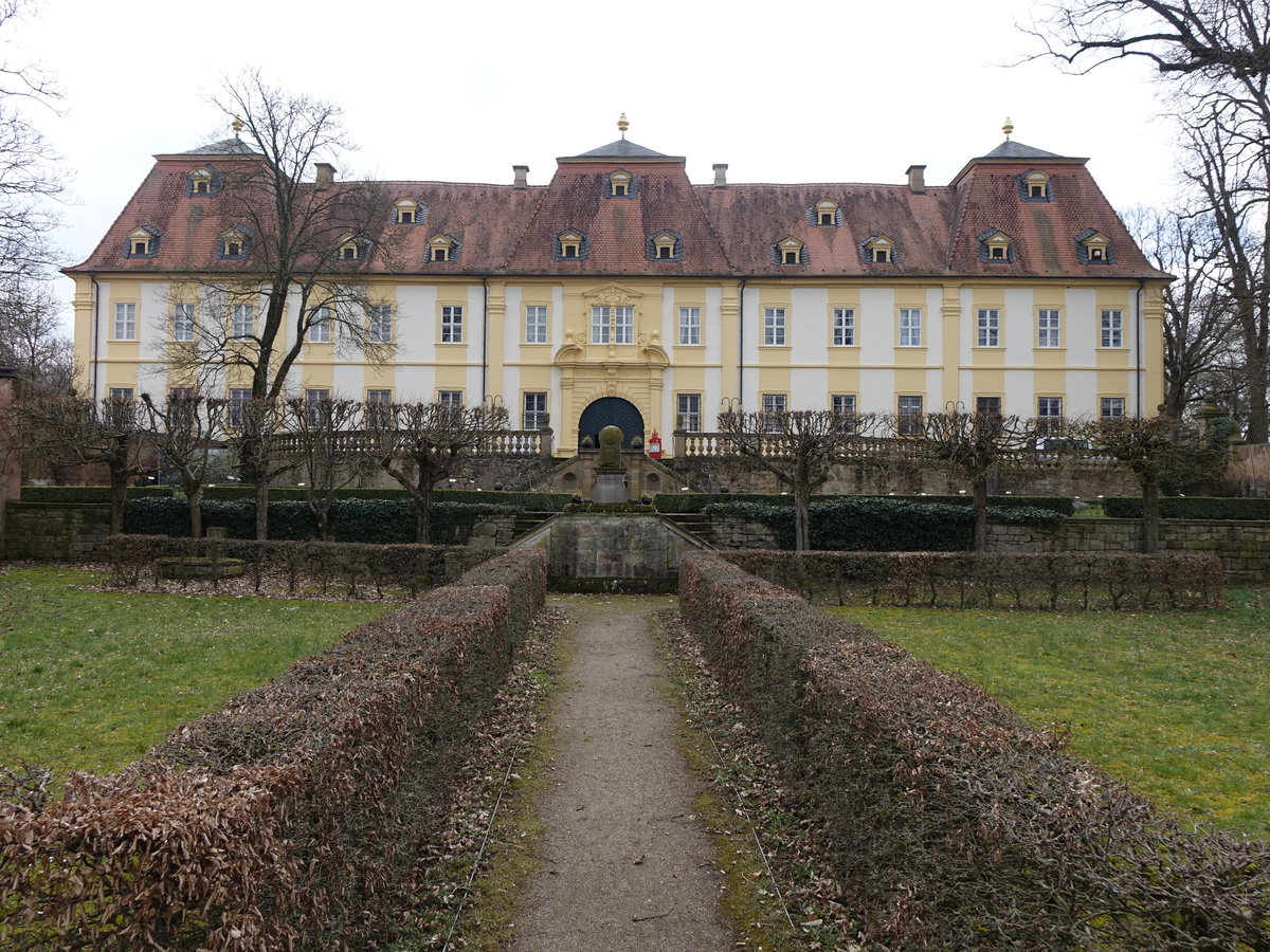 Schloss Oberschwappach, erbaut im 18. Jahrhundert durch Abt Wilhelm Slner vom Kloster Ebrach, heute Museum und Kindergarten (26.03.2016)