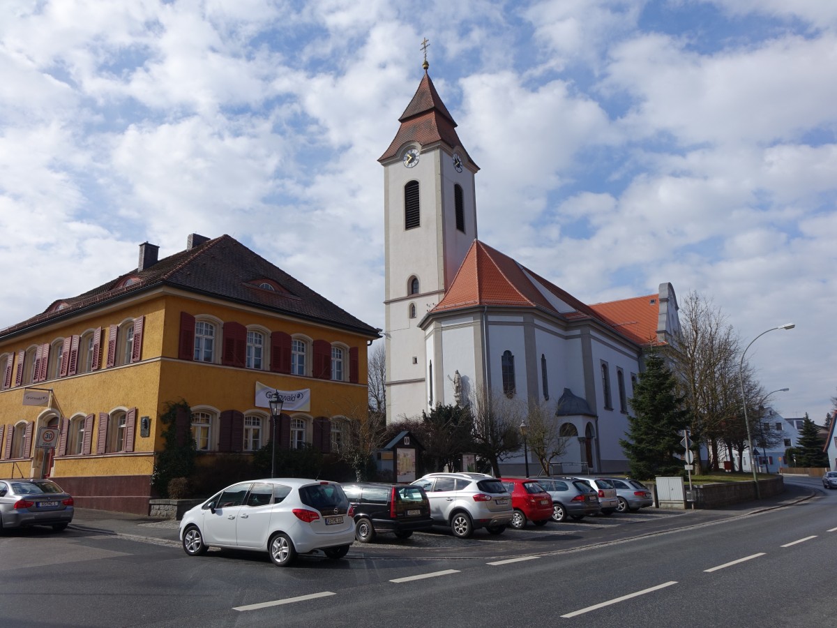 Schnaittenbach, St. Vitus Kirche, erbaut von 1712 bis 1713, erweitert von 1910 bis 1911 durch Heinrich Hauberrisser (06.04.2015)