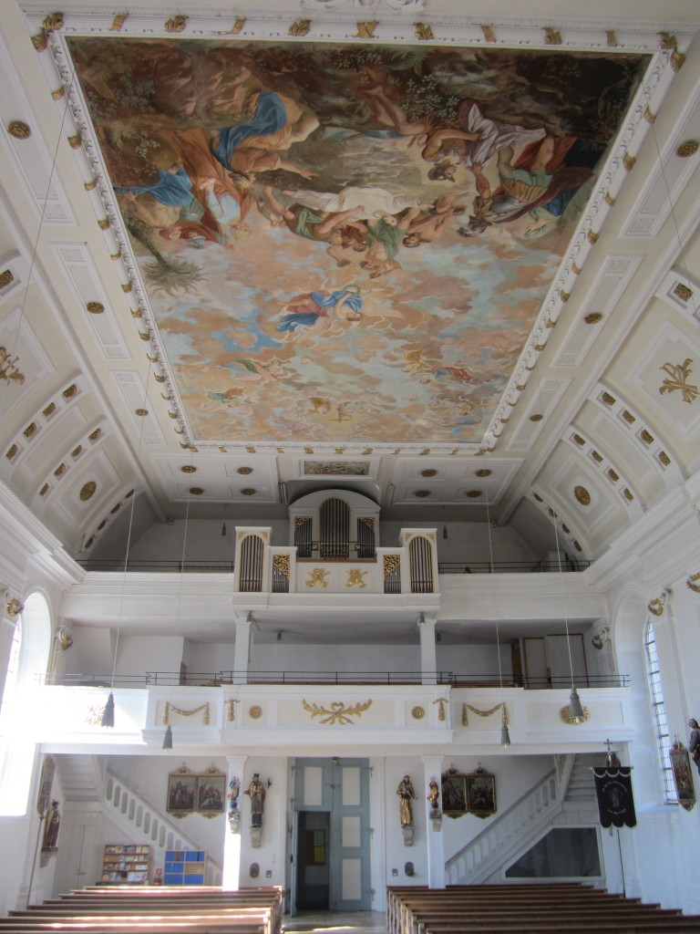 Schwabsoien, Orgelempore und Deckengemlde der St. Stephan Kirche (03.10.2012)