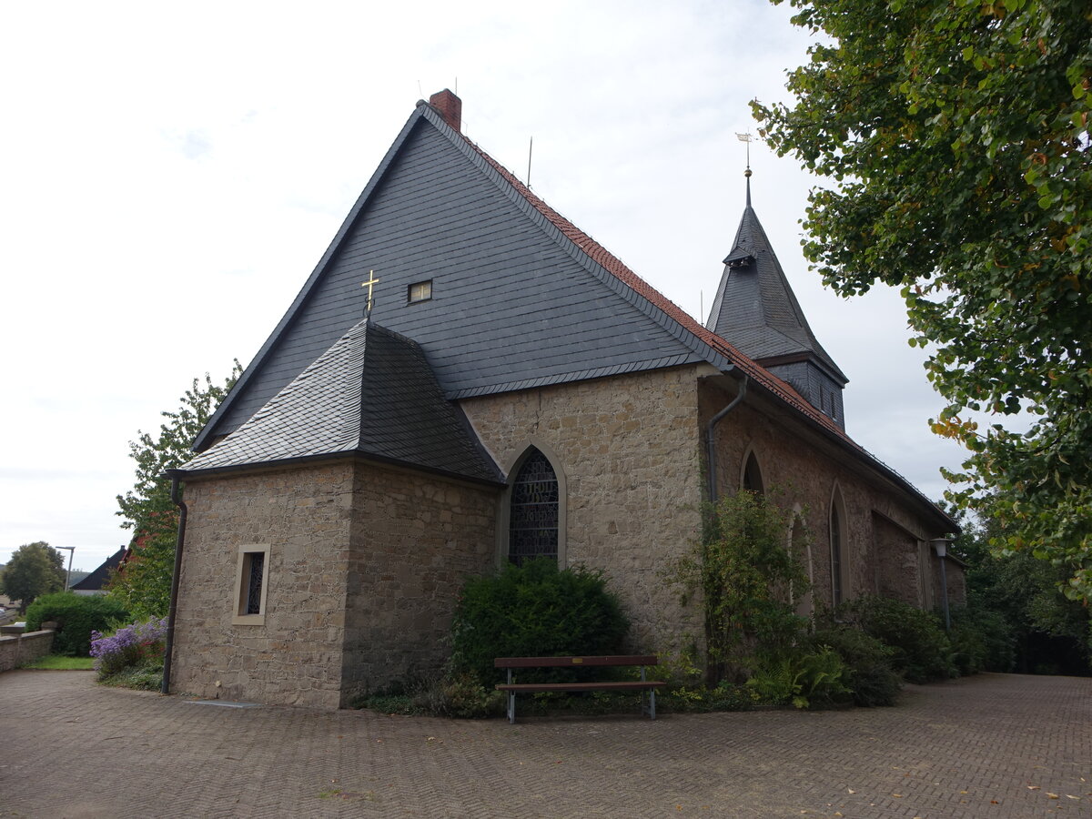 Schwiegershausen, evangelische St. Michaelis Kirche, erbaut 1680 (01.10.2023)
