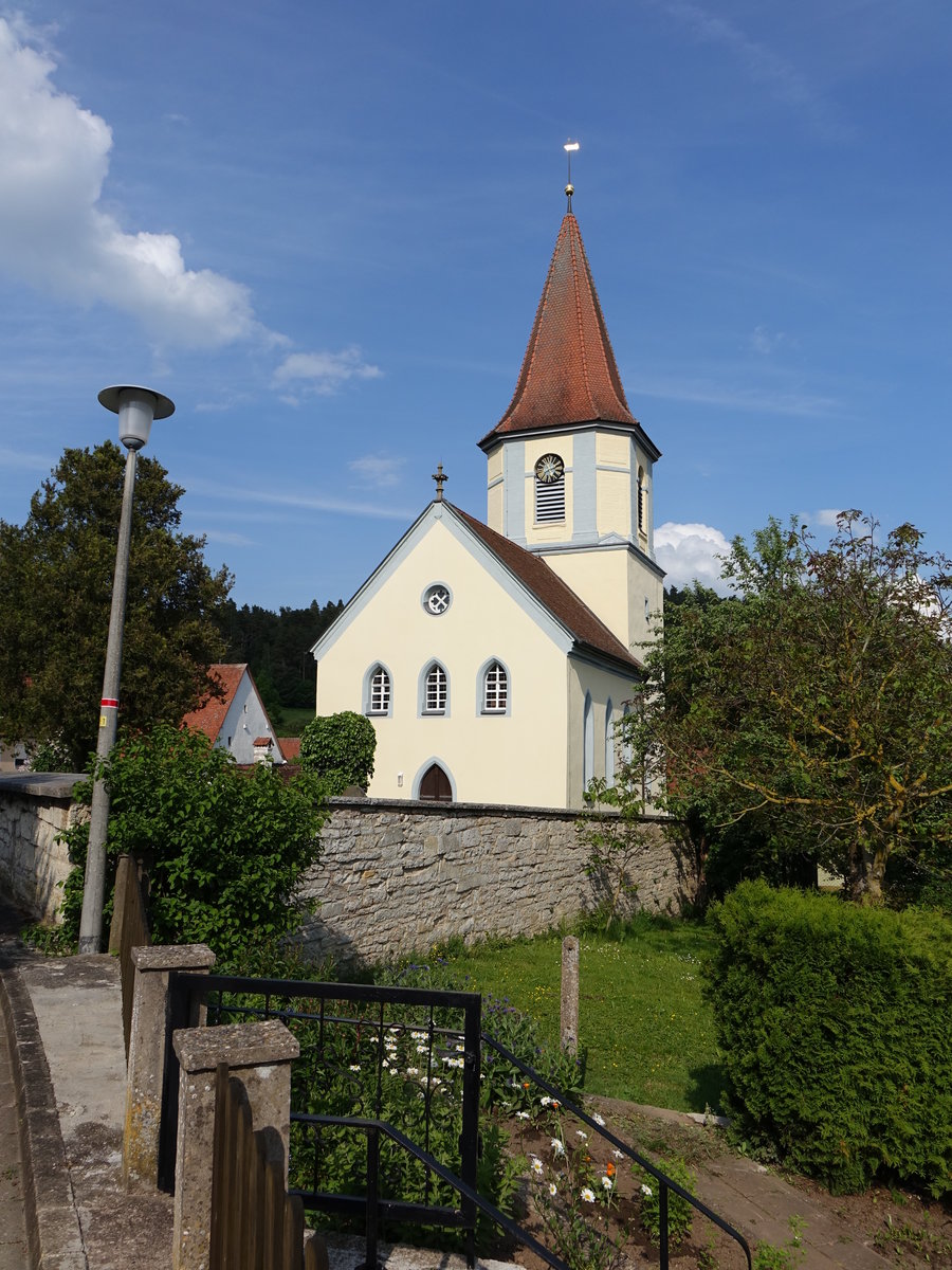Schwimbach, Ev. St. Lorenz Kirche, Langhaus erbaut 1859, Chorturm 13. Jahrhundert, 
Glockengeschoss von 1763 (26.05.2016)
