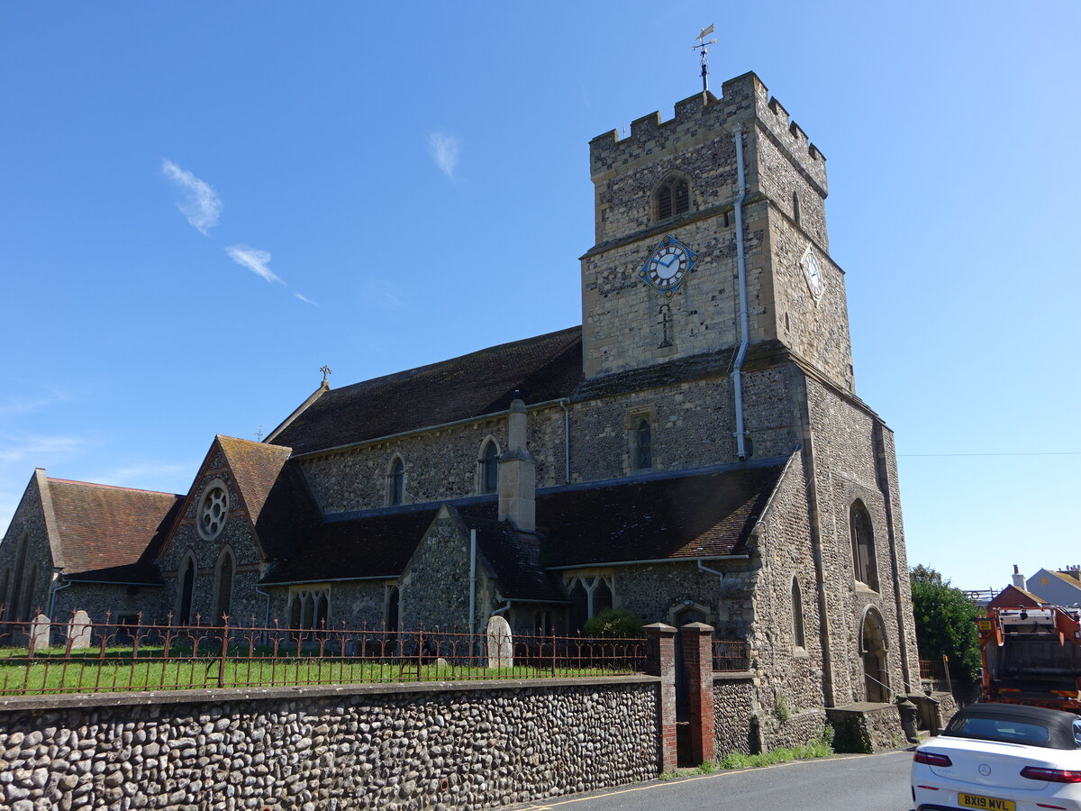 Seaford, Pfarrkirche St. Leonard, erbaut im 12. Jahrhundert (04.09.2023)