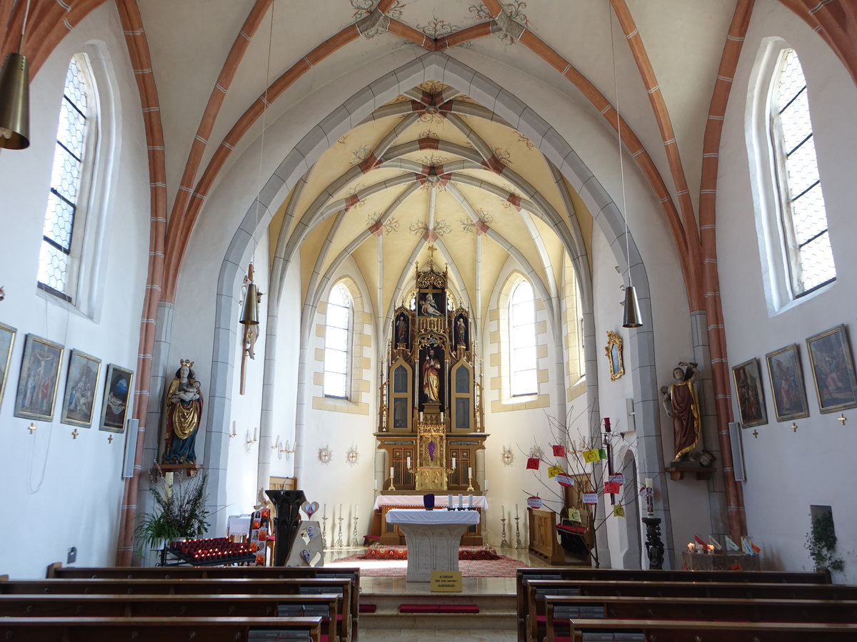 Seibersdorf, Innenraum der Pfarrkirche St. Jakobus (09.04.2017)