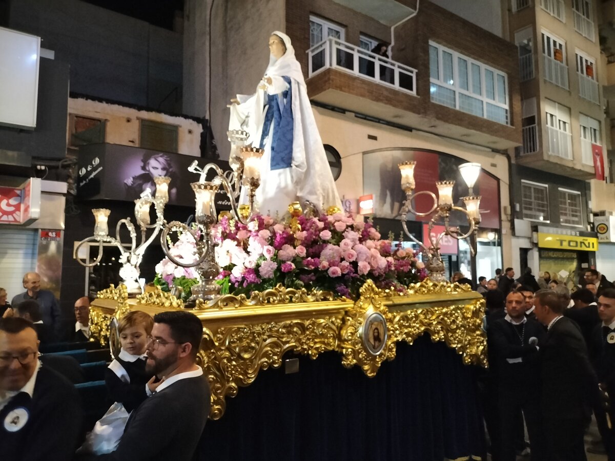 Semana Santa 2024, Santa Mujer Veronica, Torrevieja, 29.03.2024. Heilige Woche in Spanien, Heilige Veronika mit dem Schweisstuch.